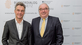 Uwe Beckmeyer, Parliamentary State Secretary and Dr. Peter Ahmels, Head of &#034;Bürgerdialogs Stromnetz&#034;