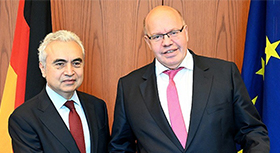 Dr. Fatih Birol and Bundesminister Altmaier during the conference.
