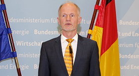 Screenshot Video-Interview mit Staatssekretär Rainer Baake
