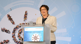 Die Parlamentarische Staatssekretärin und Start-up Botschafterin der Bundesregierung, Brigitte Zypries, eröffnet die „Start-up Night - digitale Energiewelt“ in Berlin.